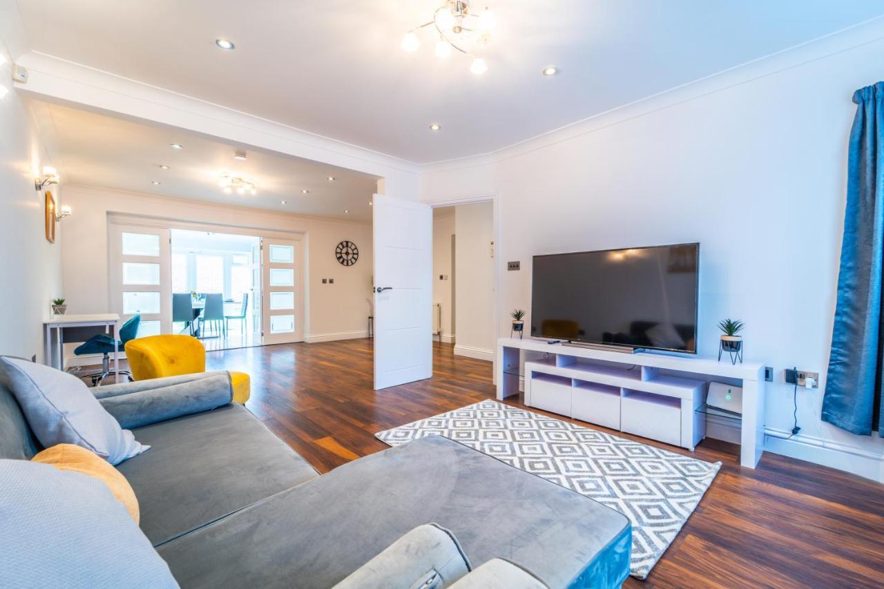 Modern Spacious 4 Bed Hayes Home With Free Parking Экстерьер фото